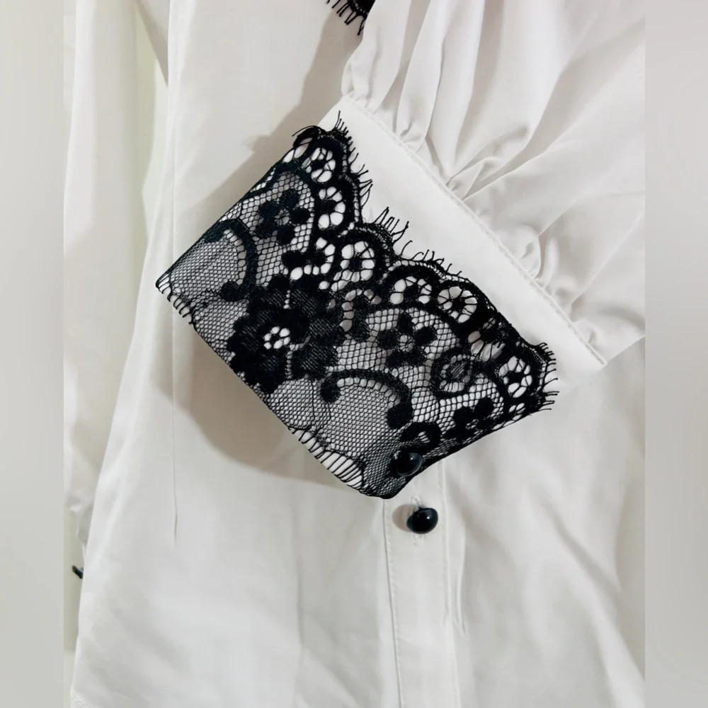 Victorian Lace Blouse‎
